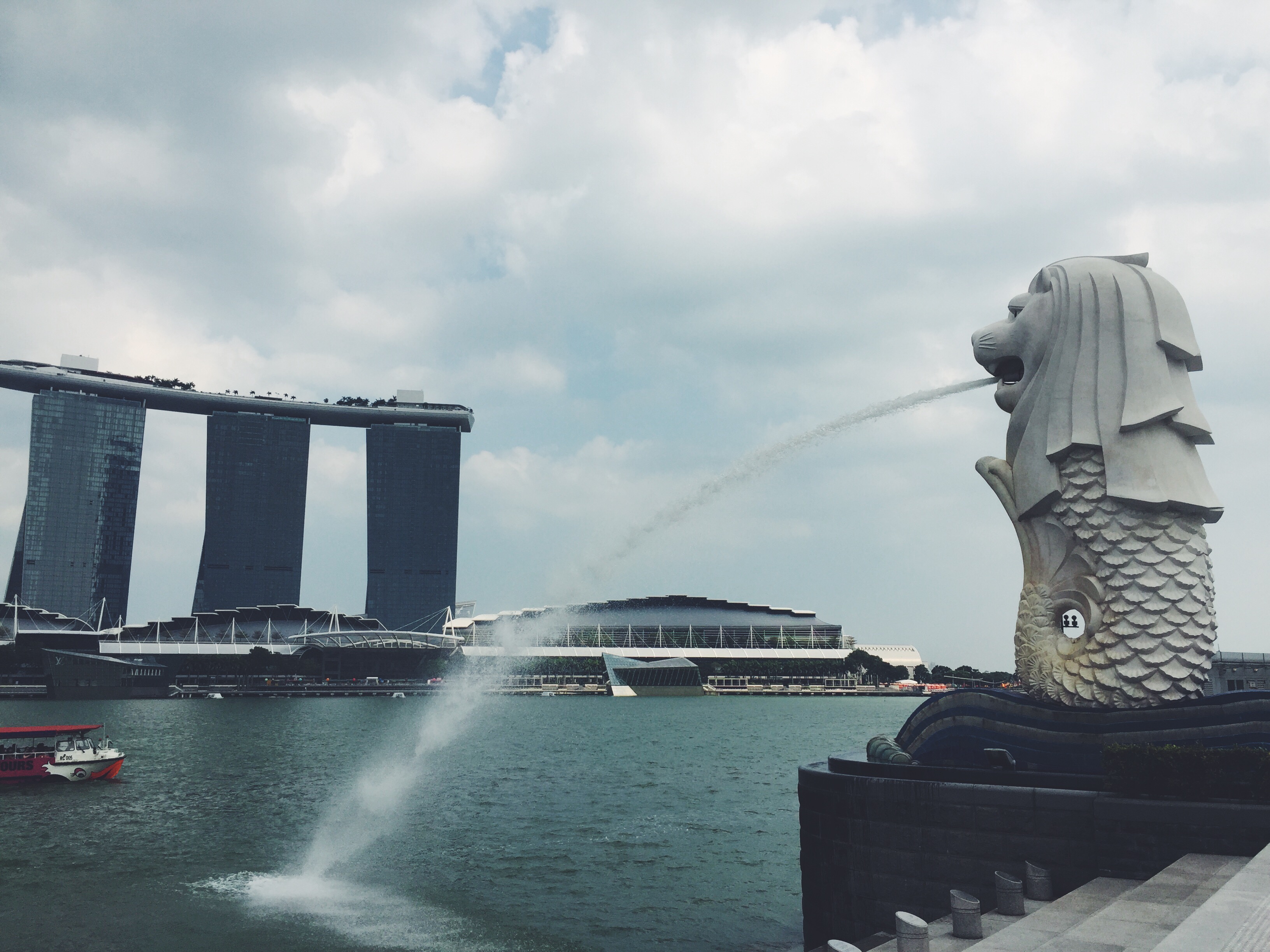 Processed with VSCOcam with f2 preset