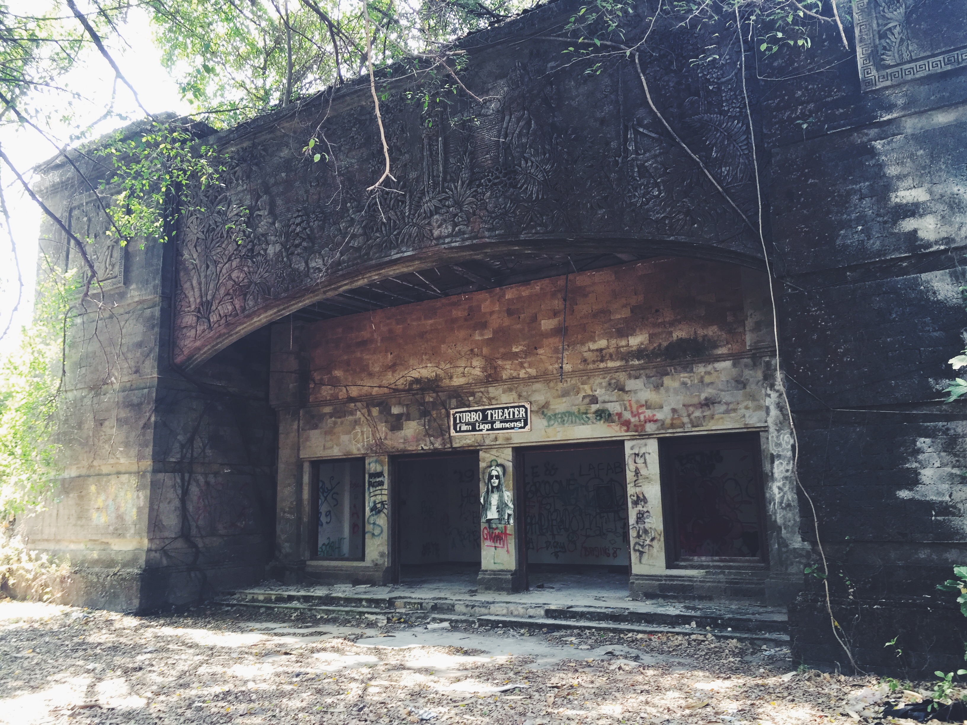 Processed with VSCOcam with f2 preset