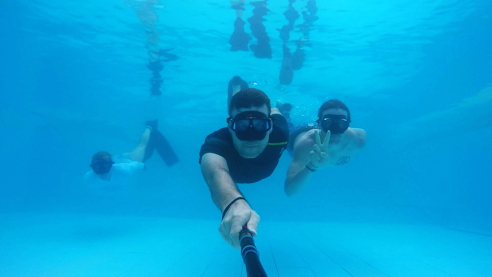 underwater-still-large